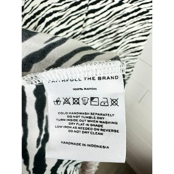 Faithfull The Brand Marie Louise Midi Dress Blance Animal Print NWT Size US 8 - Picture 8 of 8